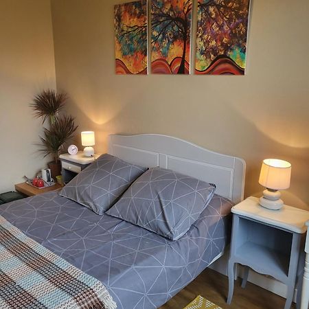 Chambre D'Hote Woody Chef-Boutonne ภายนอก รูปภาพ